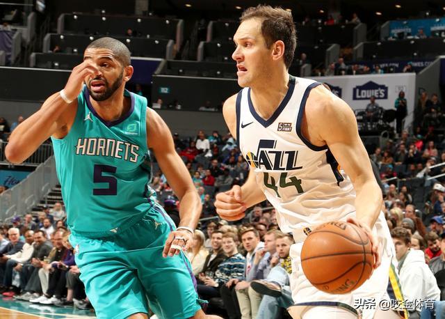  黄蜂新帅首秀终结爵士连胜  