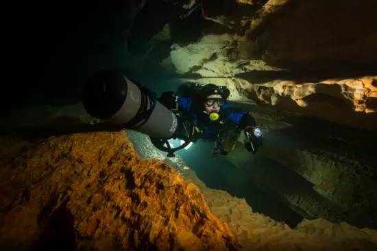  伯恩利保级生死战，补时绝杀逃离降级深渊