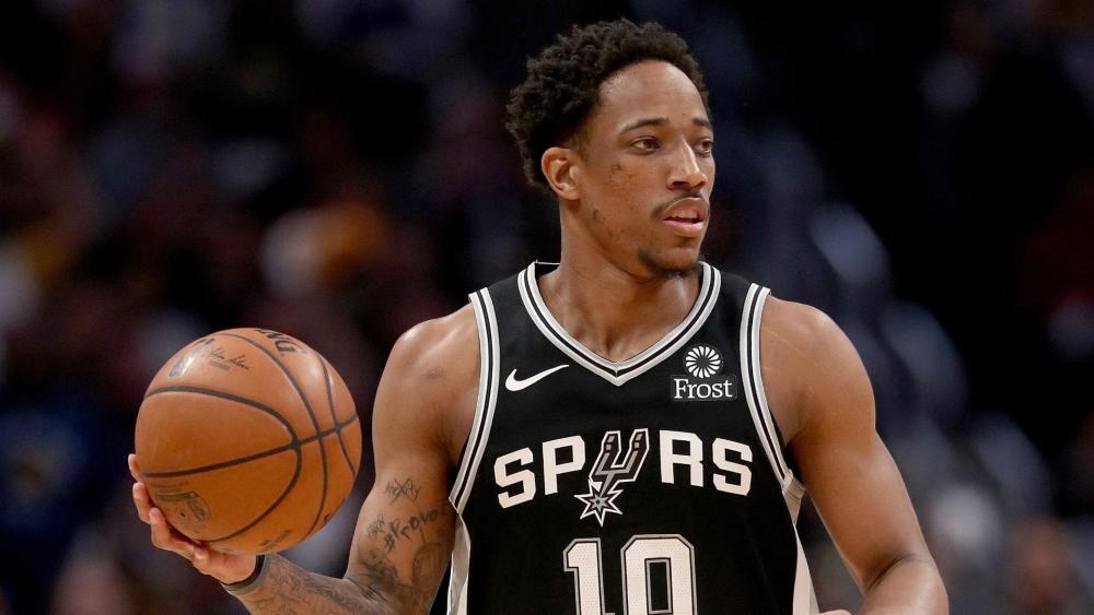  字母哥暴扣点燃全场，雄鹿逆转战胜凯尔特人